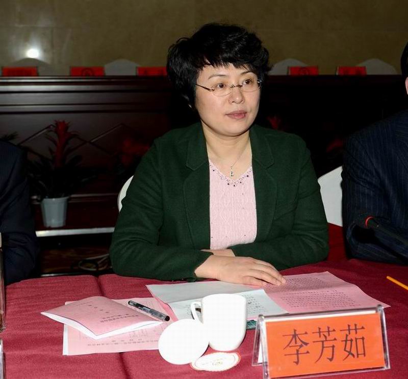 副县长李芳茹主持项目签约仪式